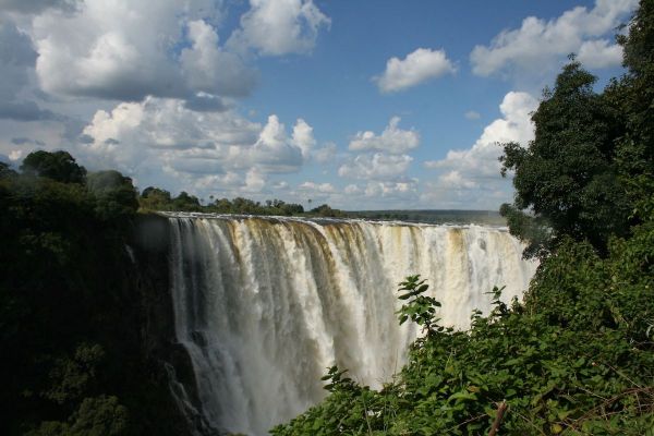vic_falls_andchobe_3.jpg